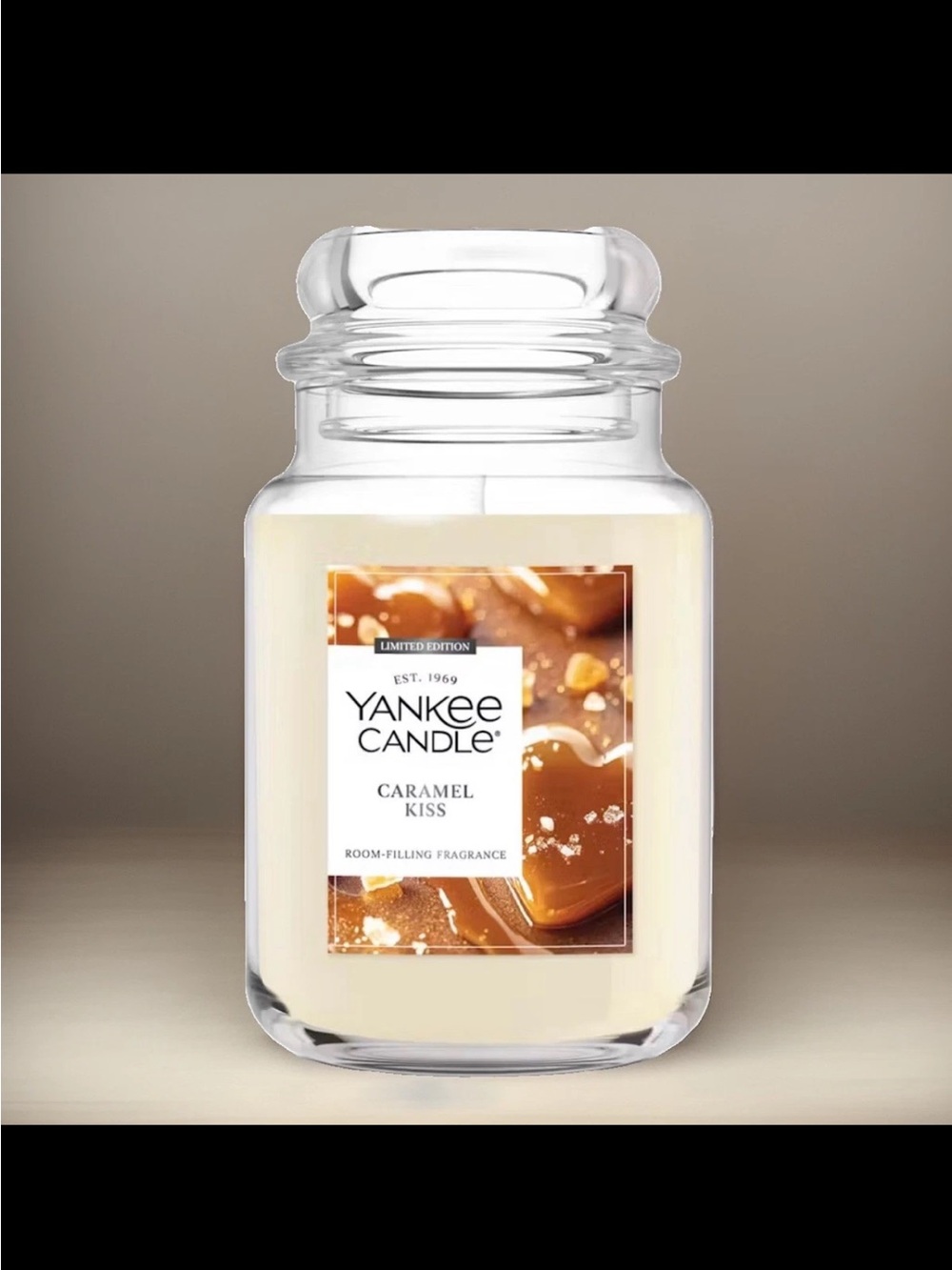 Yankee Candle Large Jar Candle- Caramel Kiss (22 oz)
